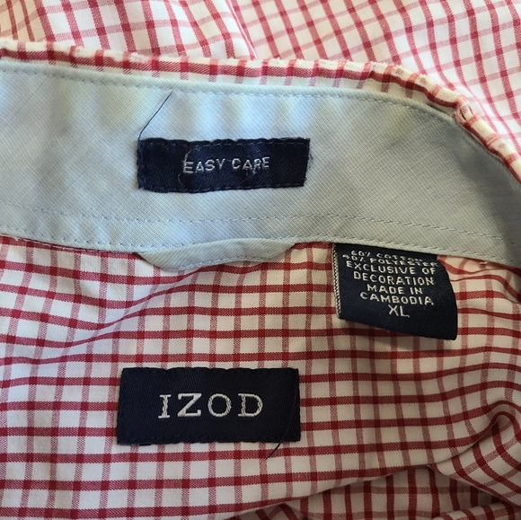 Izod Men's Classic Short Sleeve Button Down Shirt, Size: XL Color: Red/White - Picture 9 of 15